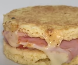 Pãozinho funcional de micro-ondas: aprenda em menos de 3 minutos no “Já tá pronto?”