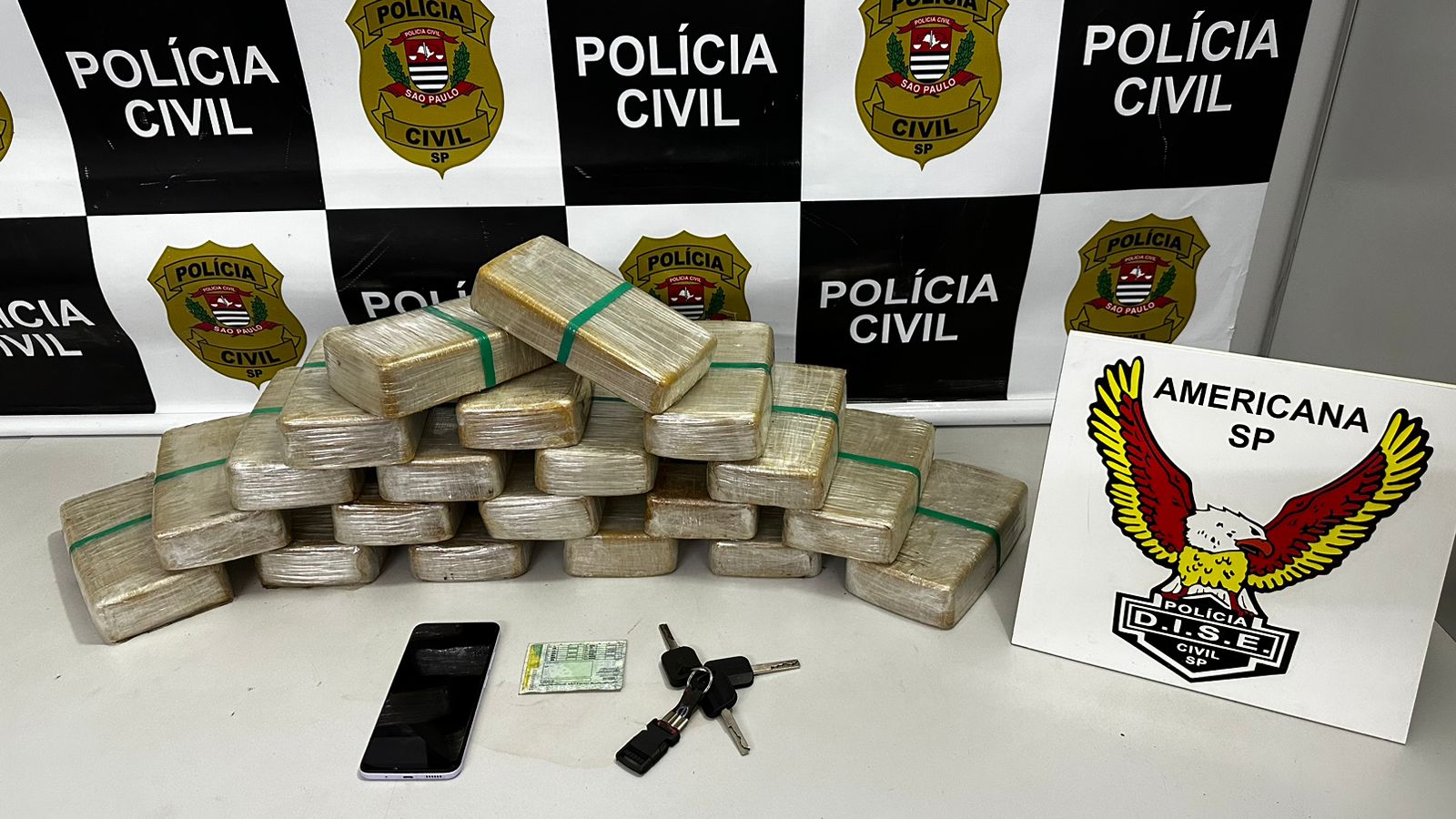 Operação Fronteira da Polícia Civil apreende pasta base de cocaína em Rio Claro