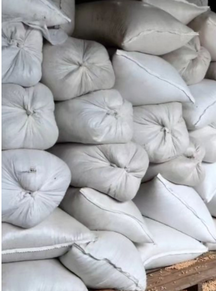 8,5 toneladas de milho em casa: Casal do Guarujá é preso por receptação