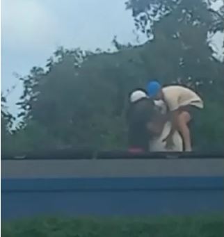 Grupo saqueia vagões de trem no Litoral de SP