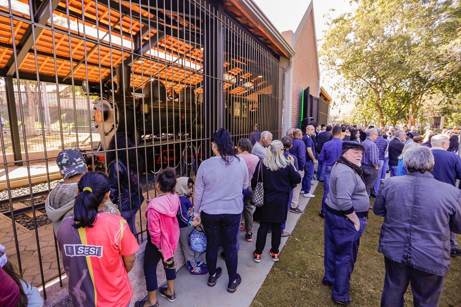 Sábado inicia a visitação para a locomotiva Amália 12