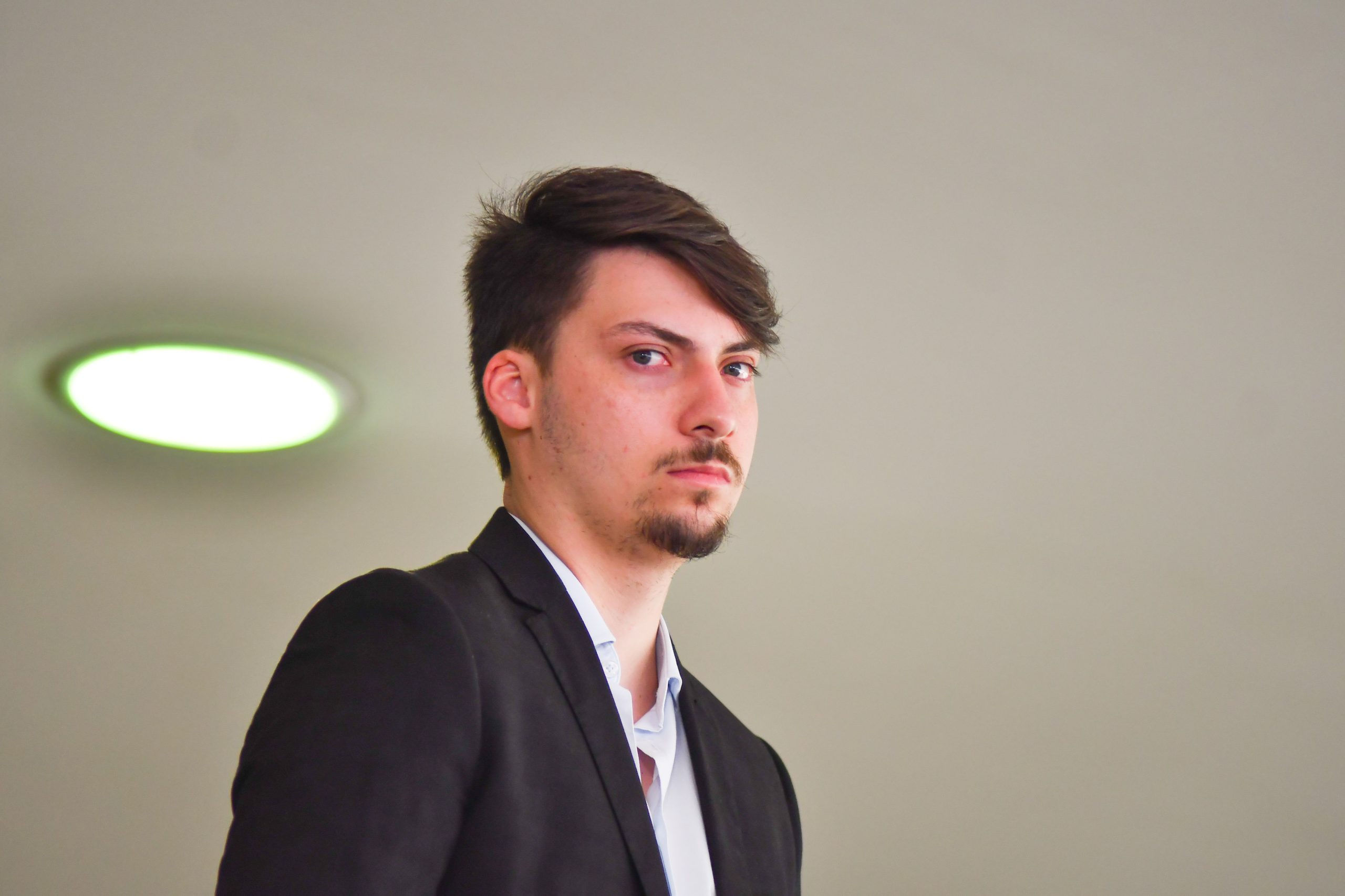 Filho 04 de Bolsonaro, Jair Renan é alvo de buscas em operação da polícia do DF