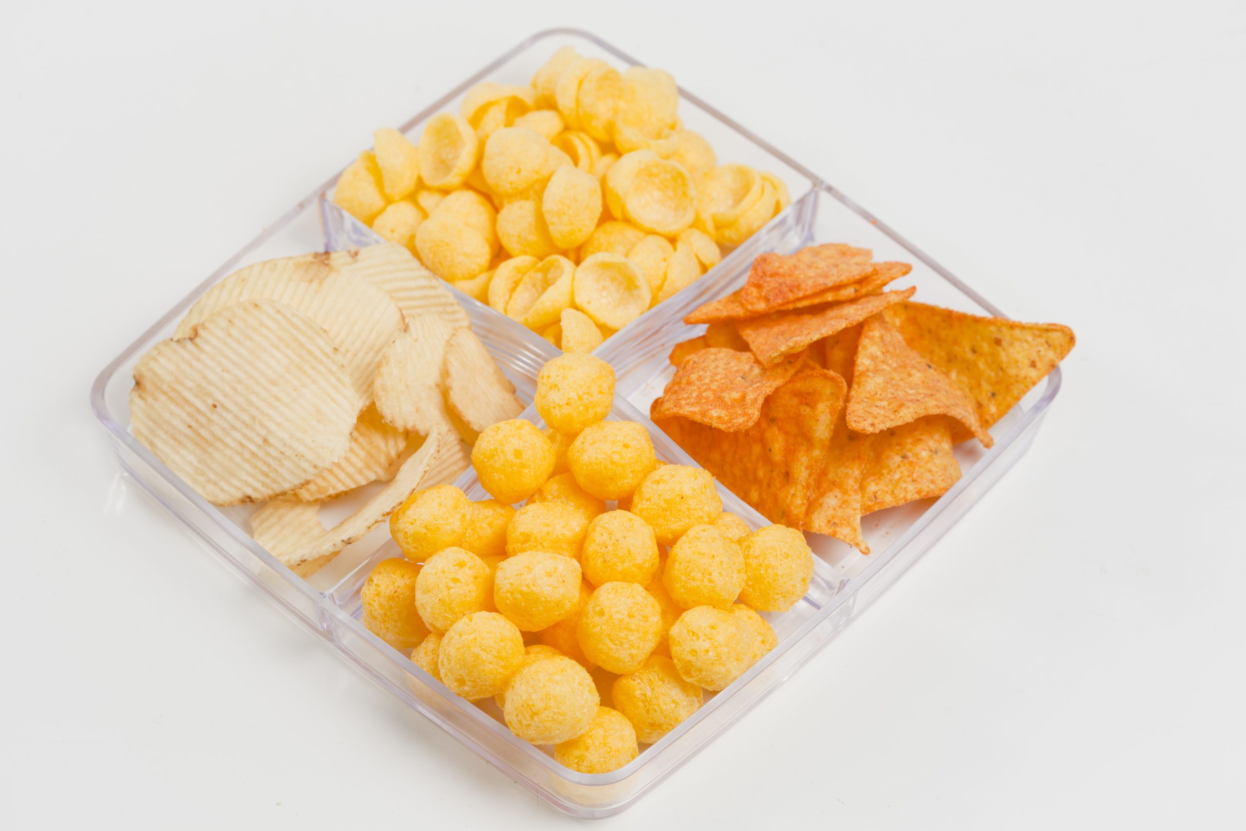 Comida ou veneno ? 98,8% dos ultraprocessados têm alto teor de sódio, gordura e aditivos químicos