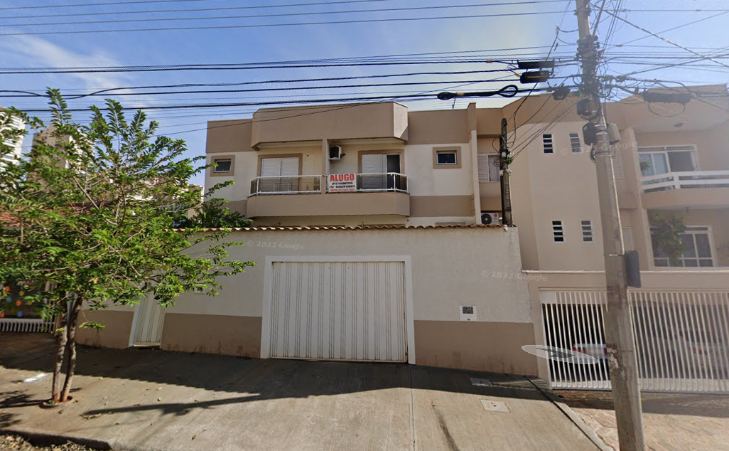 Cheiro forte faz vizinhança chamar a polícia, que encontra corpo em decomposição