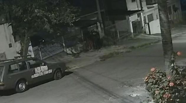 Flagrante: 4 bandidos tentam furtar moto em Campinas