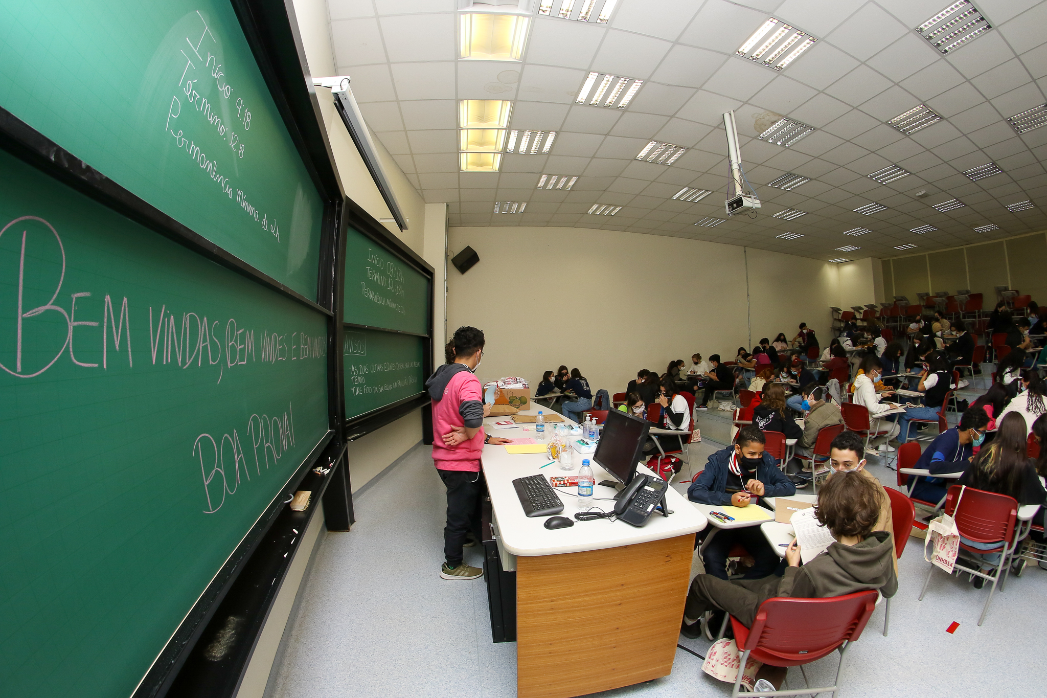 Unicamp recebe centenas de estudantes na final da Olimpíada de História
