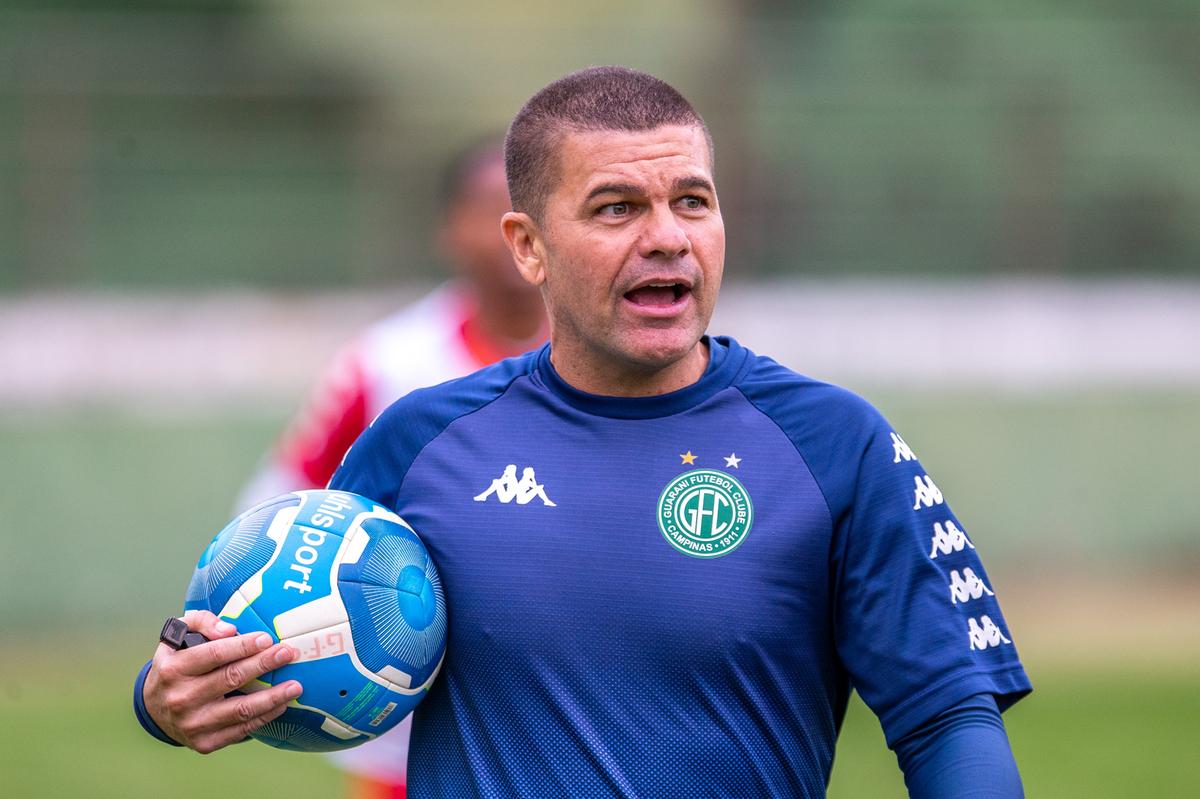 Louzer lamenta empate diante do Sampaio e foca suas atenções no Dérbi do próximo sábado: “Jogo com atmosfera diferente”