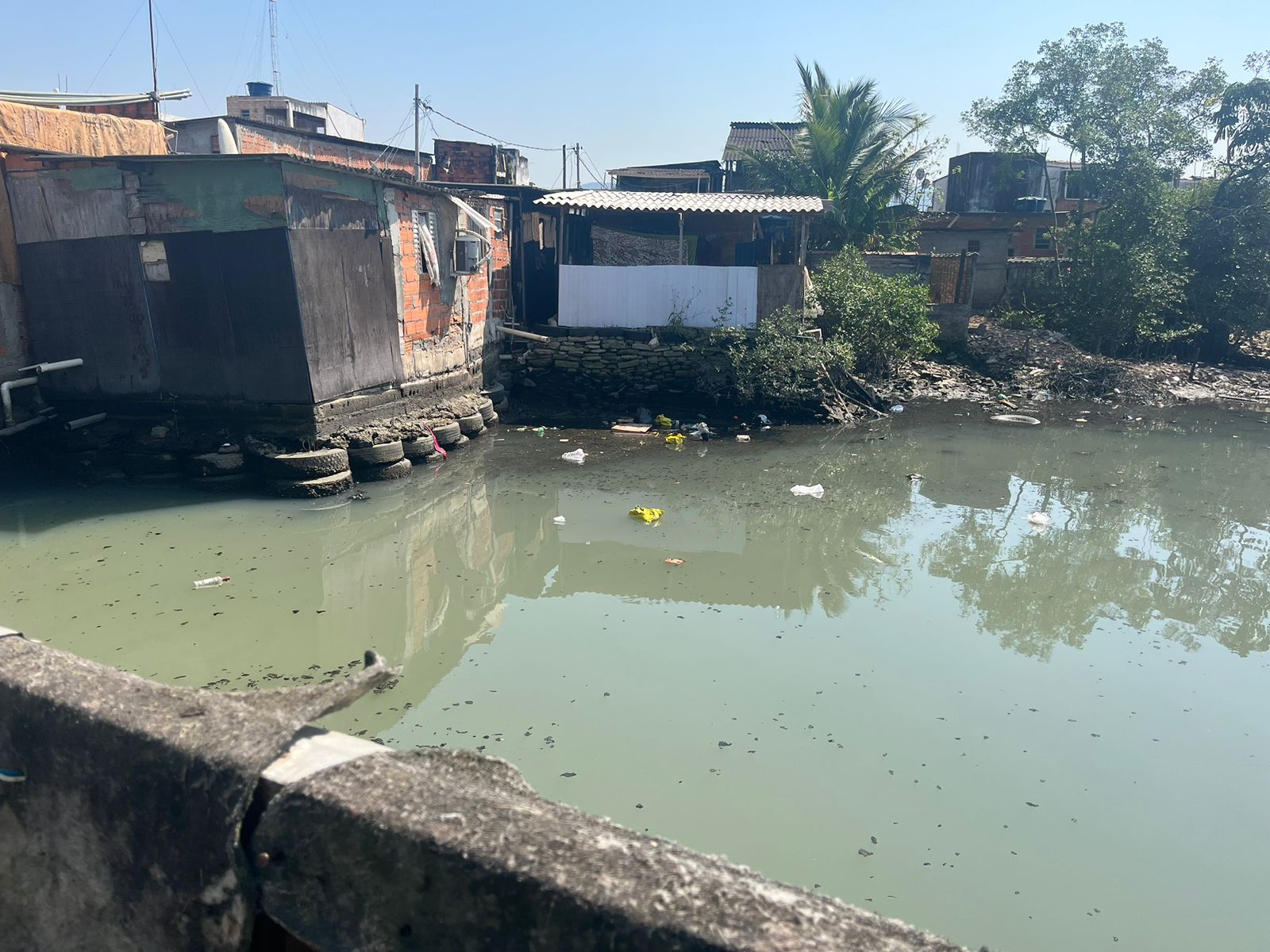 Motorista de serviço de entregas é roubado e perde mais de R$ 10 mil em mercadorias no Litoral