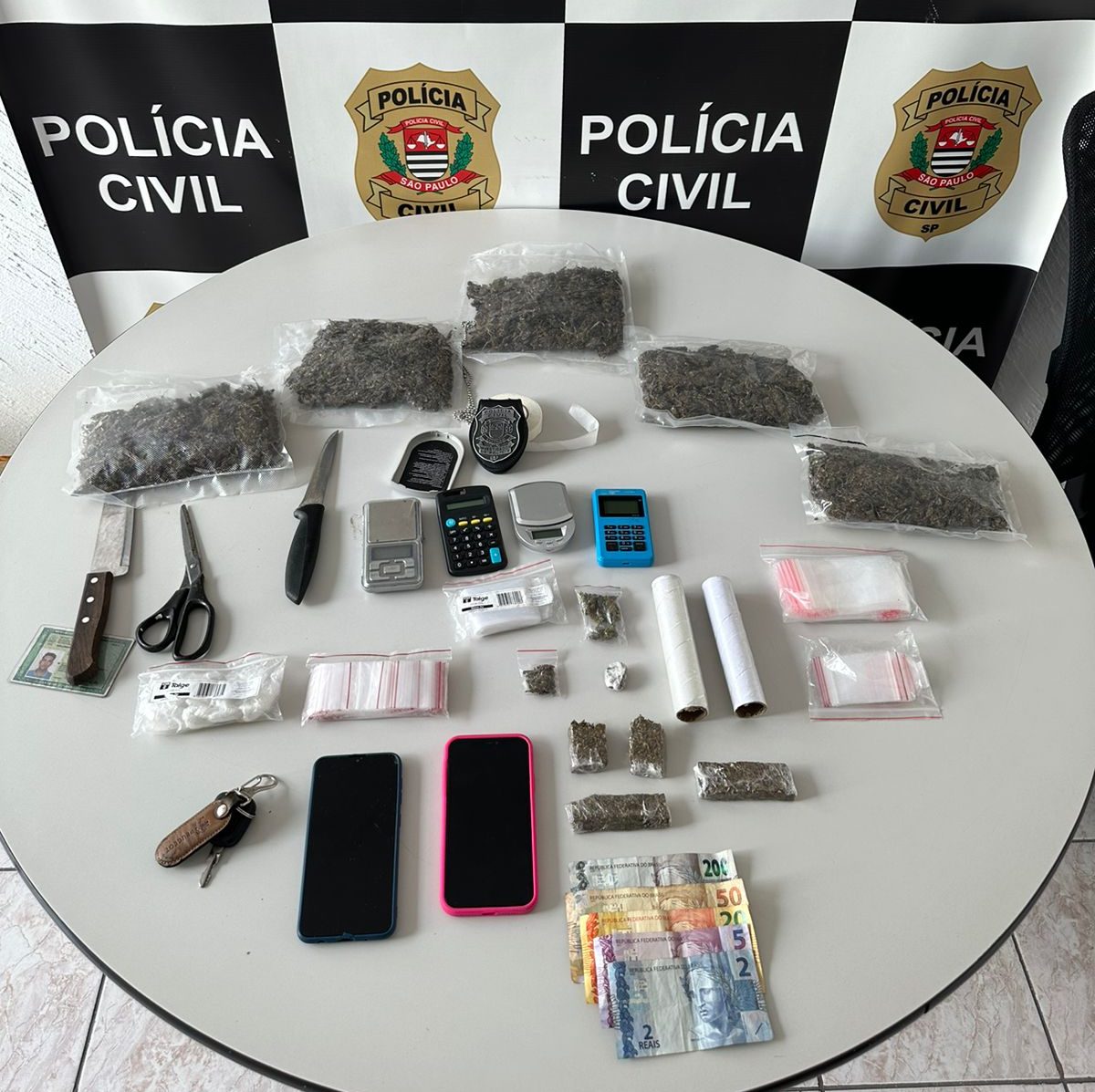 Polícia acaba com “disque drogas” no Litoral e prende suspeito