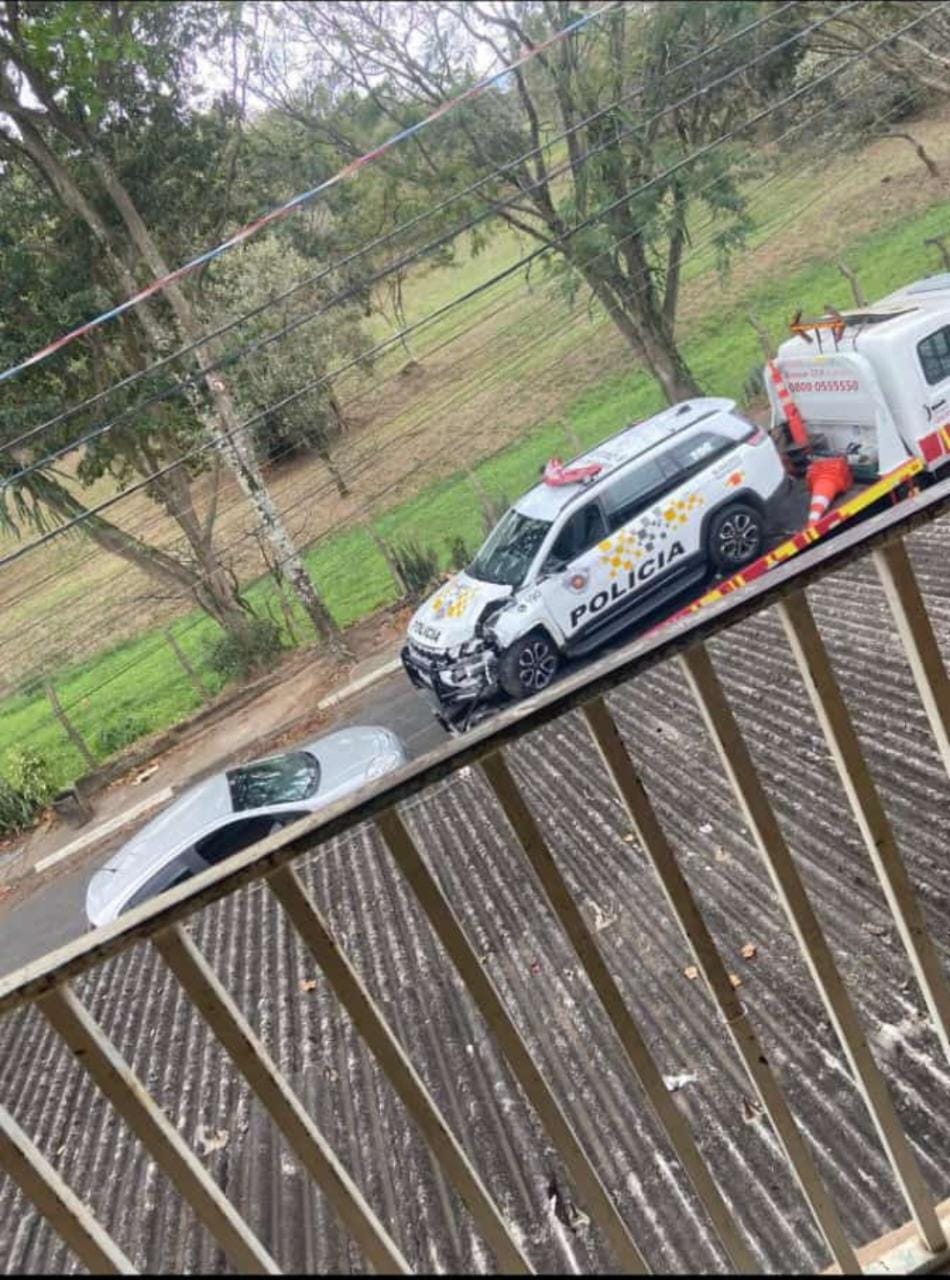 Perseguição provoca acidente com viatura da Polícia Rodoviária