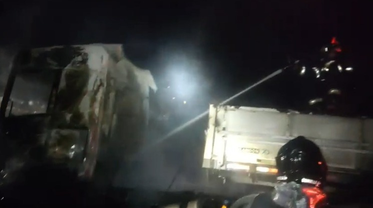 caminhão pega fogo na dutra em sjc