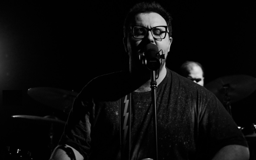 AMESLARI lança novo single “The Candle & The Wildfire”