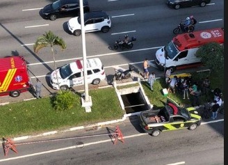 Criança é atropelada em avenida da orla de São Vicente