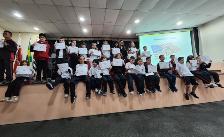 Jacareí abre 500 vagas para aulas de inglês online e gratuitas