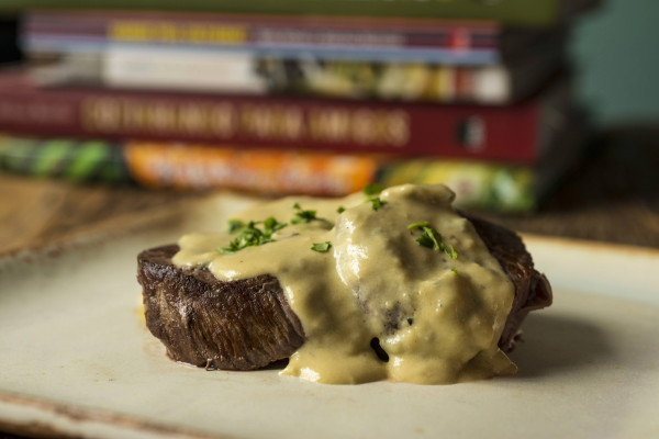 Aprenda a fazer um deliciosa receita Mignon Grelhado com molho Dijon