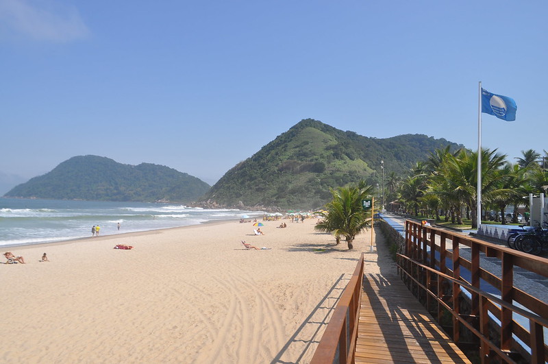 Praia de Guarujá bate recorde com 14ª Bandeira Azul seguida