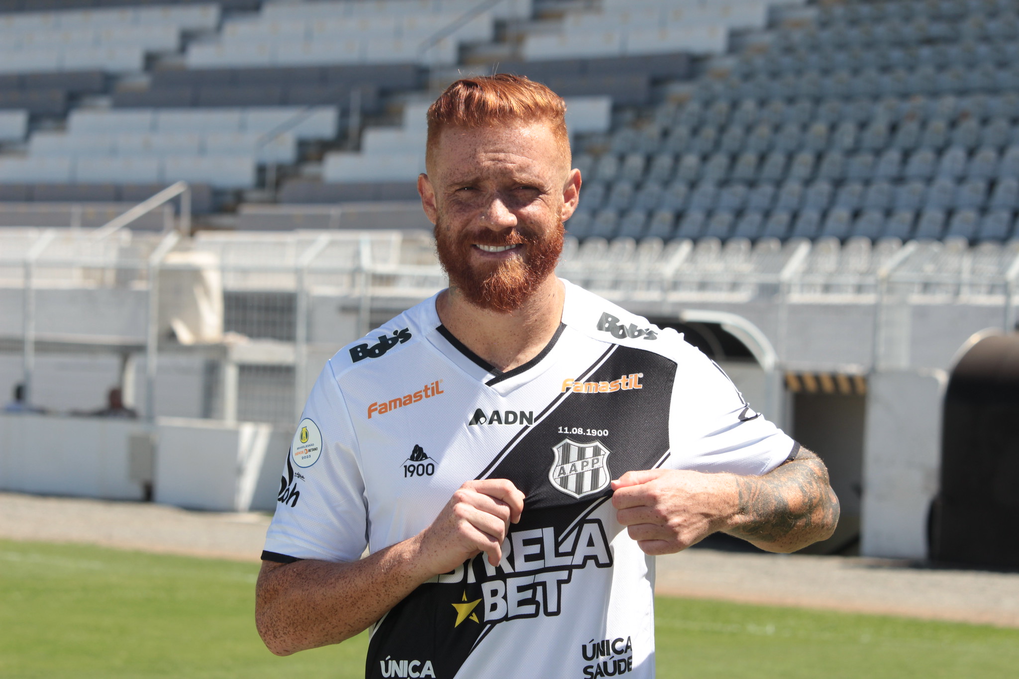 Souza é apresentado na Ponte Preta: “Feliz e motivado”