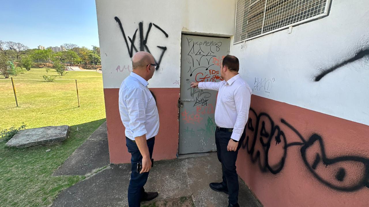 Guarda Municipal trabalha para identificar os autores dos atos de vandalismo no Taquaral