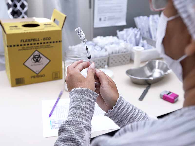 Campinas tem ação especial de vacinação em dois shoppings neste fim de semana Campinas tem ação especial de vacinação em dois shoppings neste fim de semana