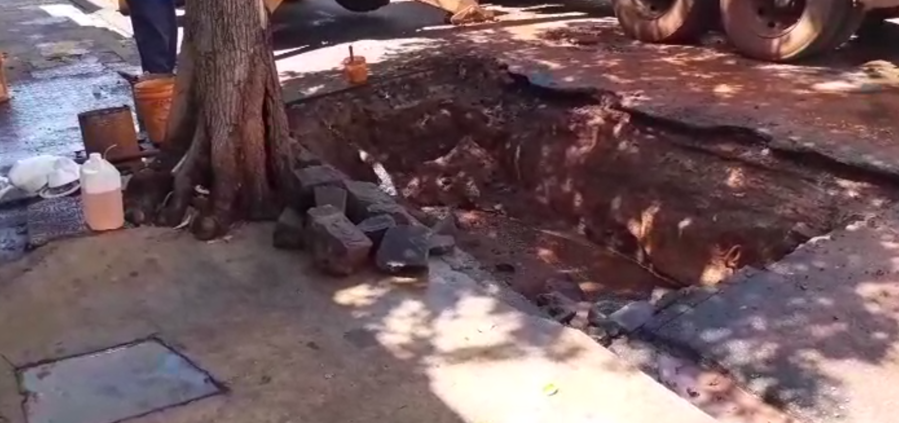 Vazamento em obra deixa região do centro sem água em Ribeirão Preto