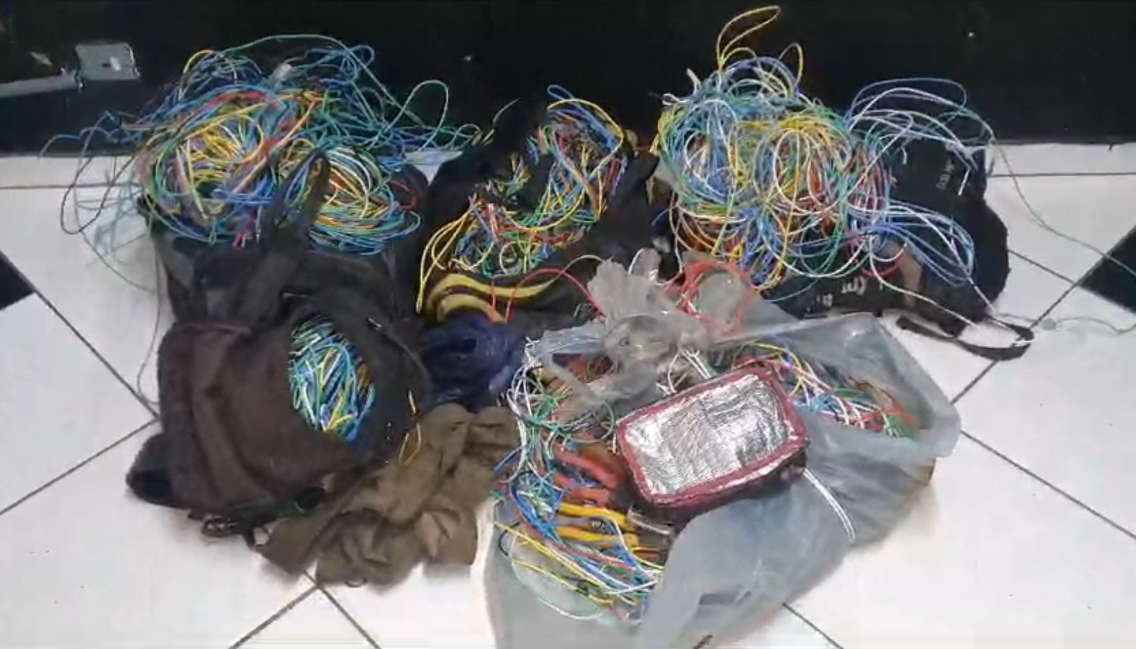 Três suspeitos são presos por furto de fios de energia em Campinas