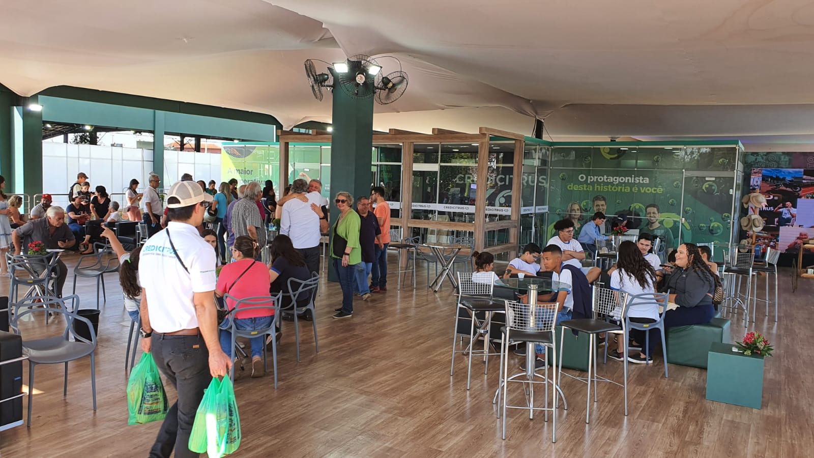 Credicitrus Credicitrus comemora 40 anos