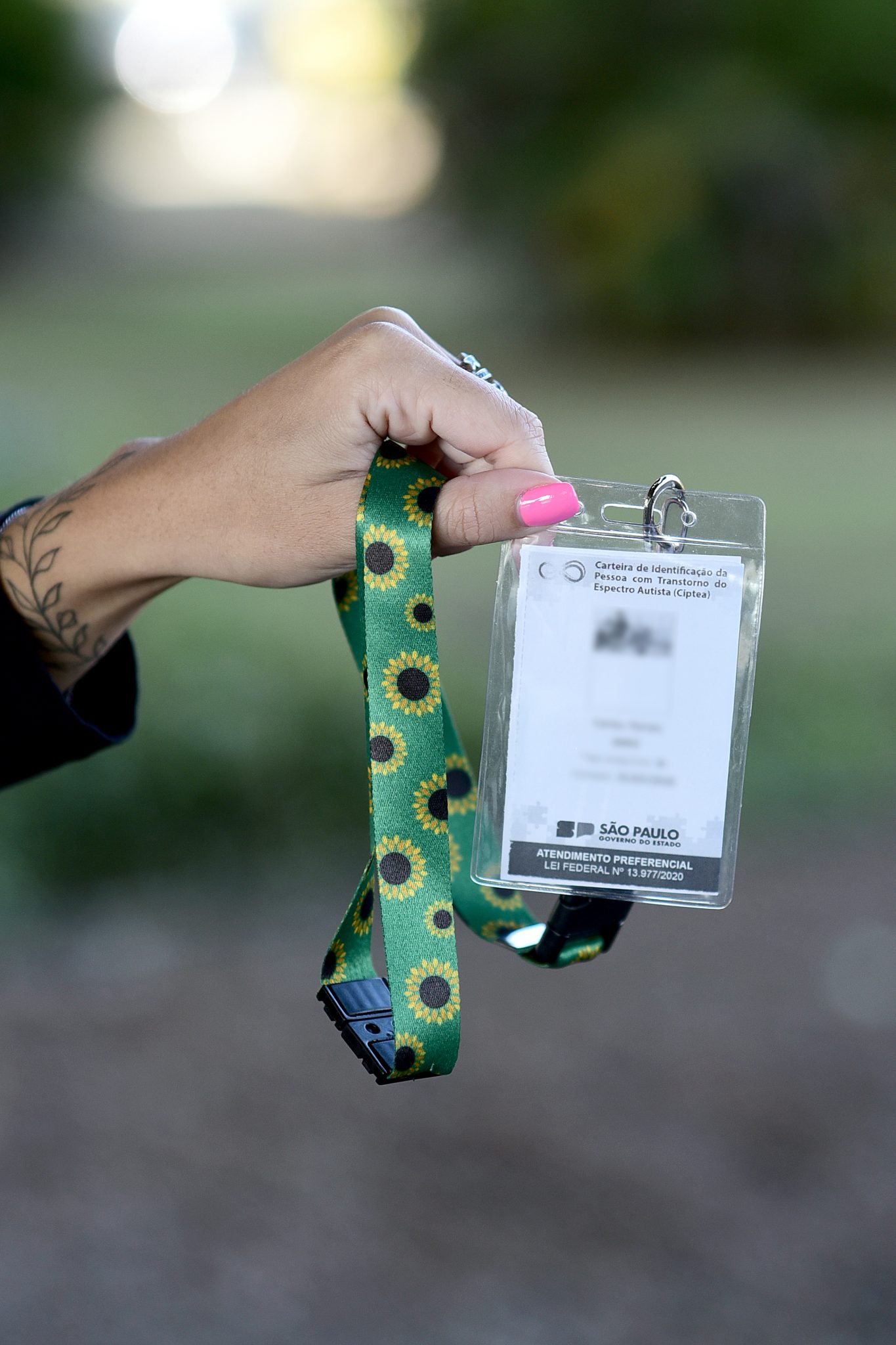 Carteira da Pessoa Autista pode ser emitida nos postos do Poupatempo de São José e Taubaté
