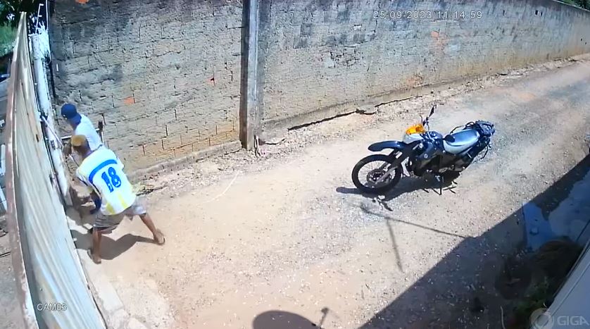 Dupla furta pátio de veículos em Indaiatuba