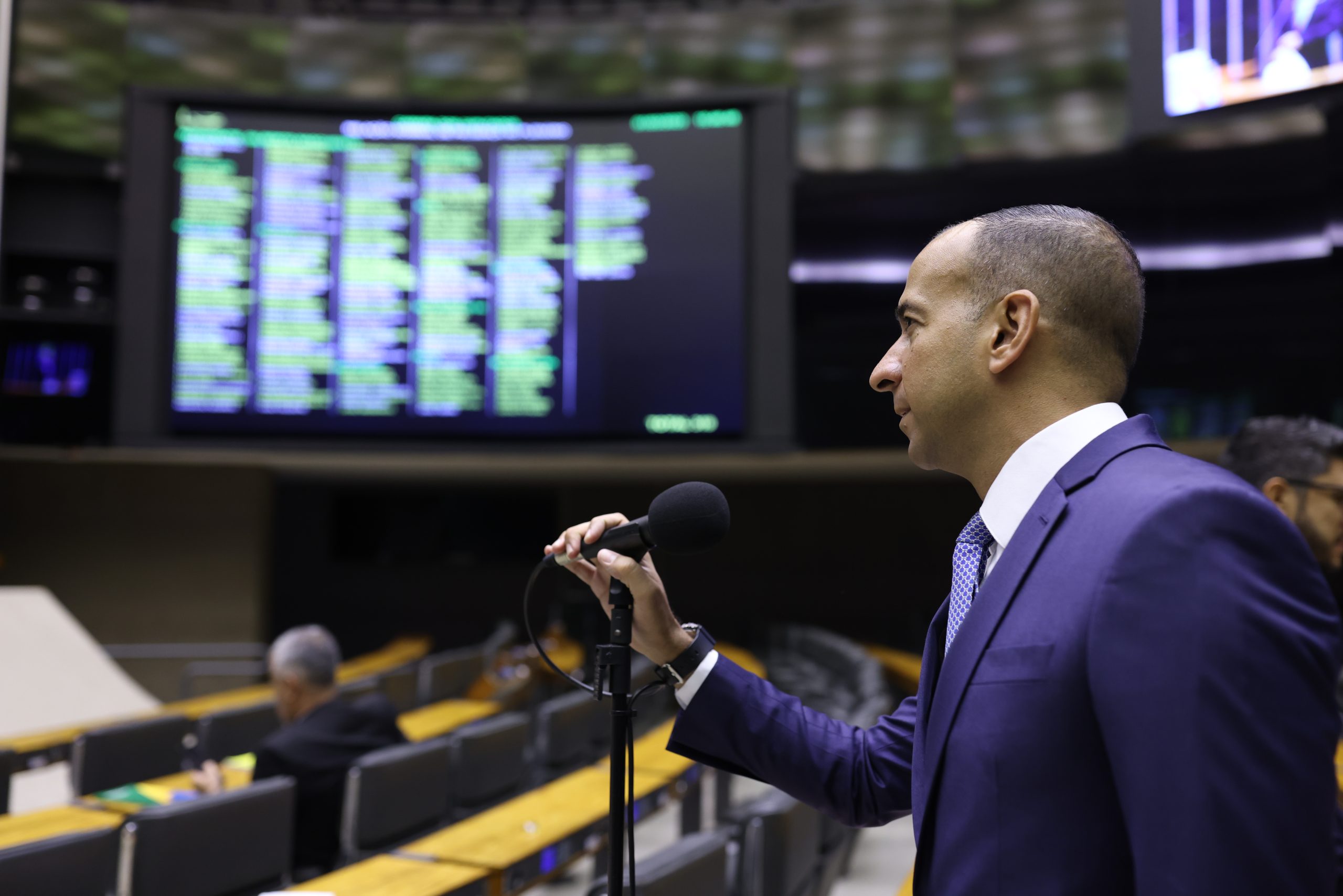 Deputado Paulo Alexandre Barbosa promove homenagem especial pelos 100 anos da Diocese de Santos
