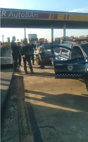 Homem é preso após sequestrar motorista em roubo de ônibus