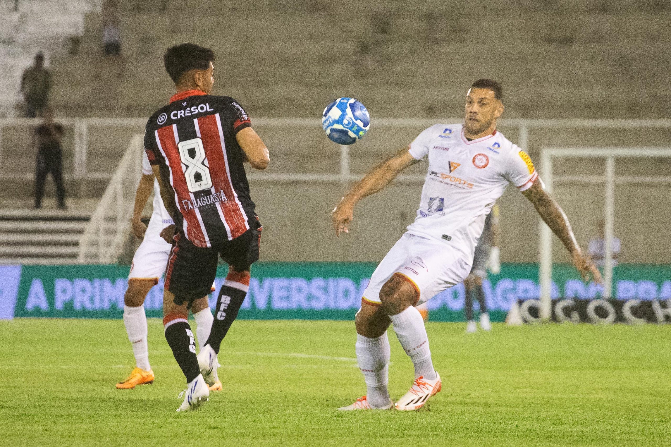 Botafogo empata com o Tombense