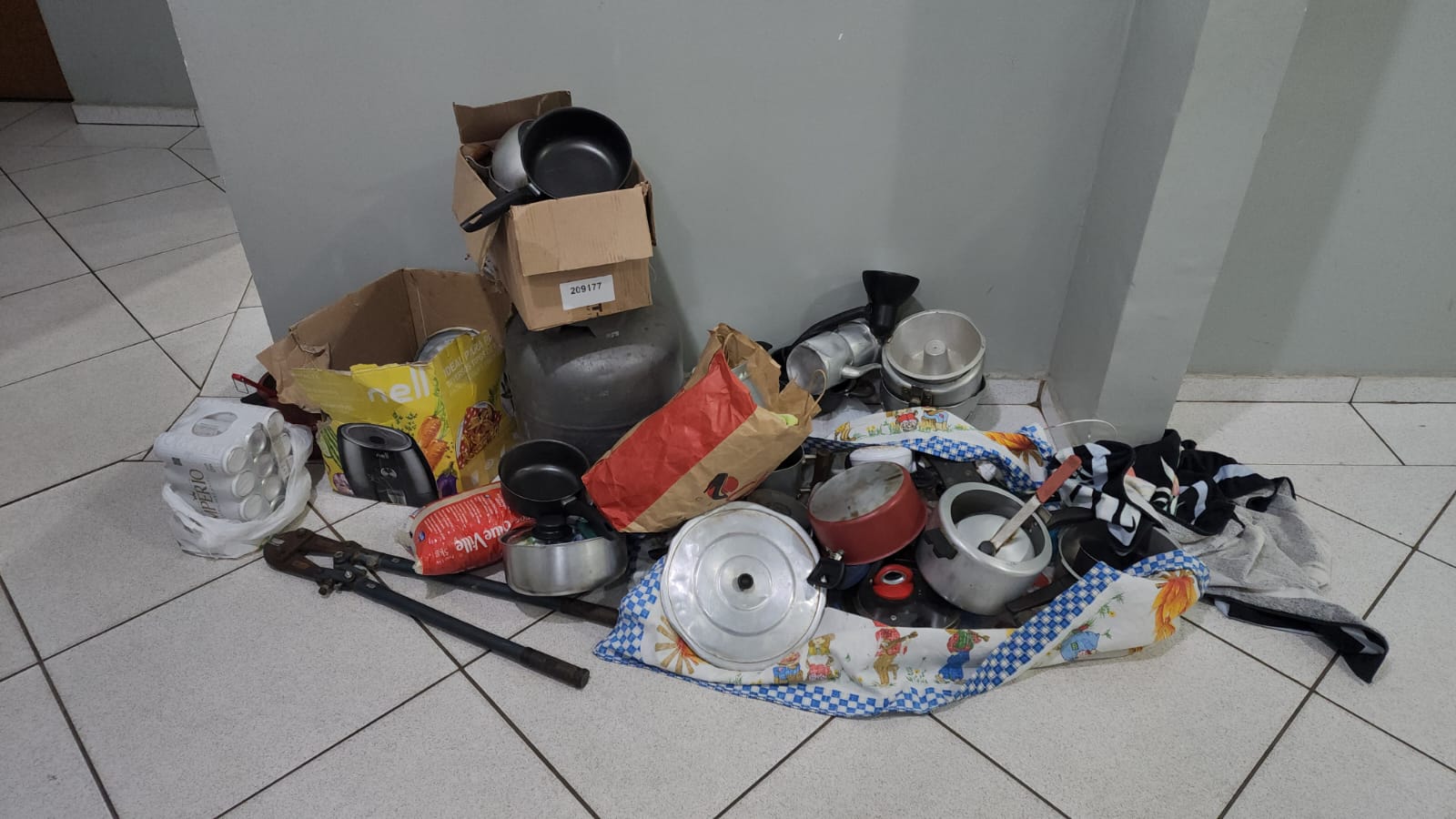 Trio é preso por furto em sítio de Limeira