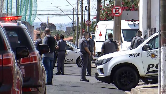 Vítima é feita refém por bandidos dentro de empresa em Santo Antônio de Posse