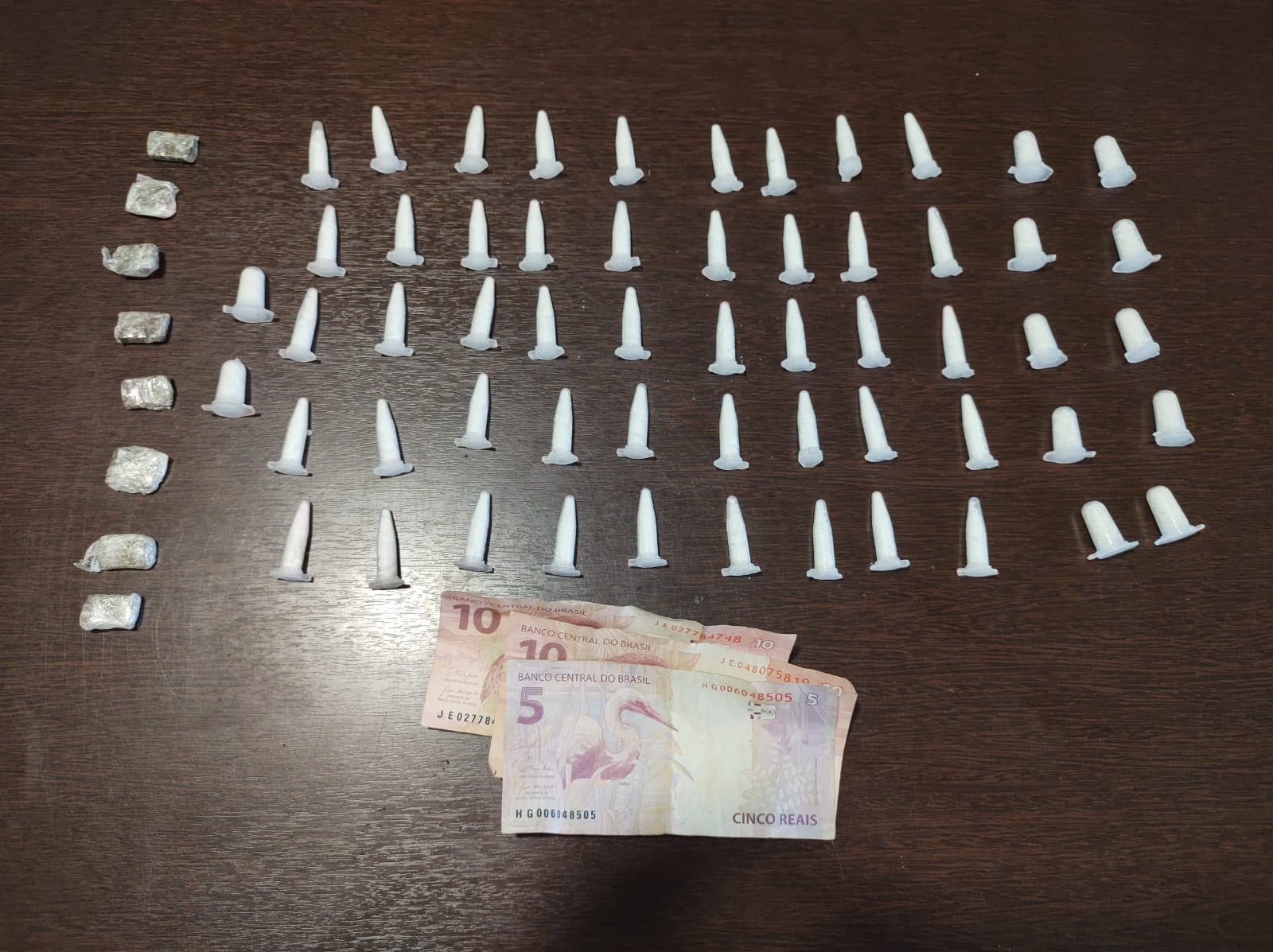 Trio envolvido com o tráfico de drogas no Litoral Sul é preso