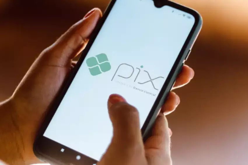 Estelionatário engana duas mulheres em golpe de venda de veículo pelo Facebook