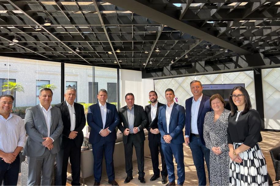 Prefeito de São Vicente faz reivindicações de saúde e segurança ao Governo de SP