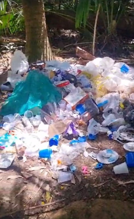 Descarte de lixo irregular e vandalismo em Pinda