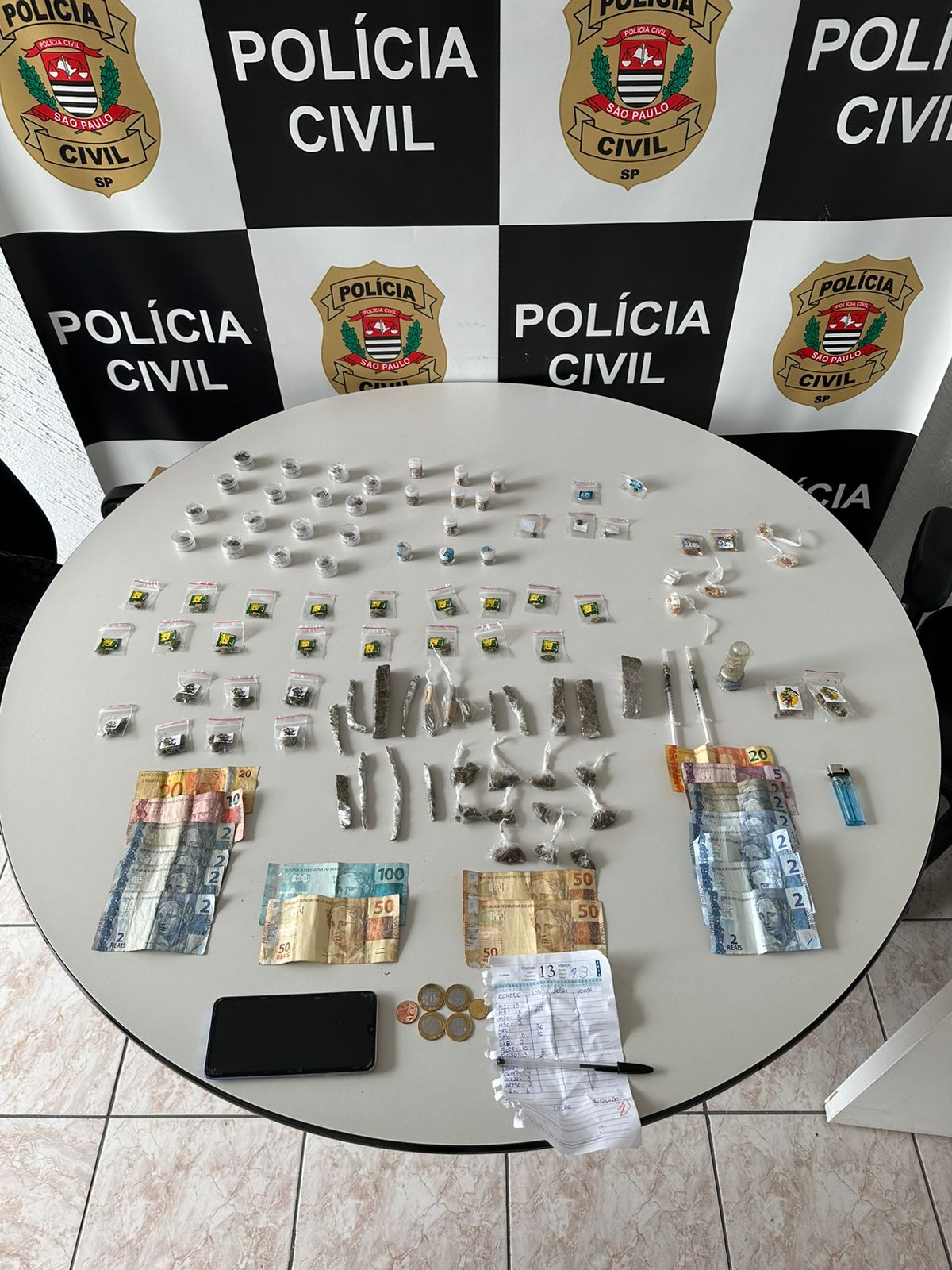 Foragido da Justiça do Paraná é preso com drogas ‘pesadas’ em São Vicente