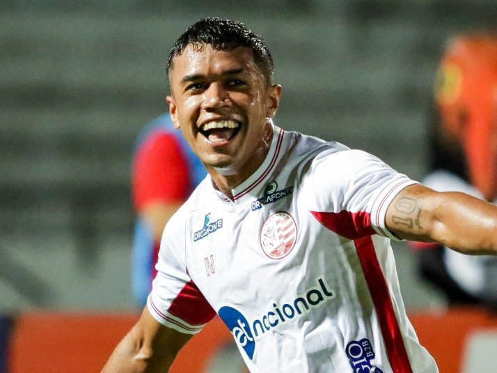 Ponte Preta acerta com atacante colombiano