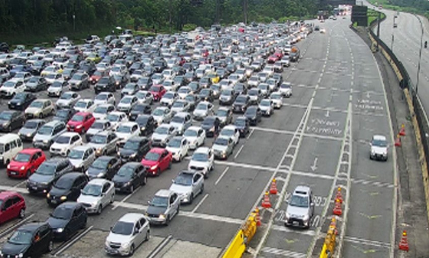 Ecovias espera até 340 mil veículos para irem à Baixada Santista para o feriado de Finados