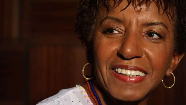 Leci Brandão: celebre seu aniversário e conheça história real do “Zé do Caroço”