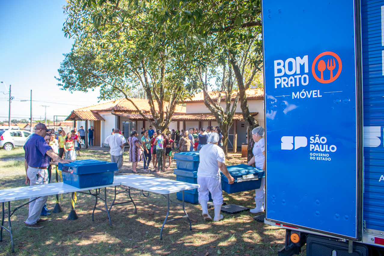Bom Prato Móvel atende no Cras do Jardim Aeroporto em Limeira