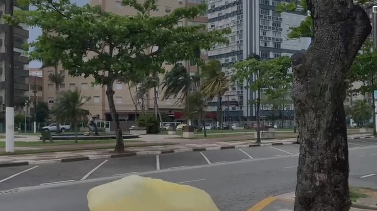 Ventania “varre” cidades da Baixada Santista