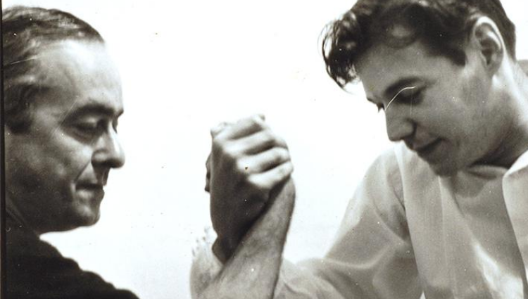 110 anos de Vinicius de Moraes: o primeiro samba, Orfeu da Conceição e parceria com Tom Jobim