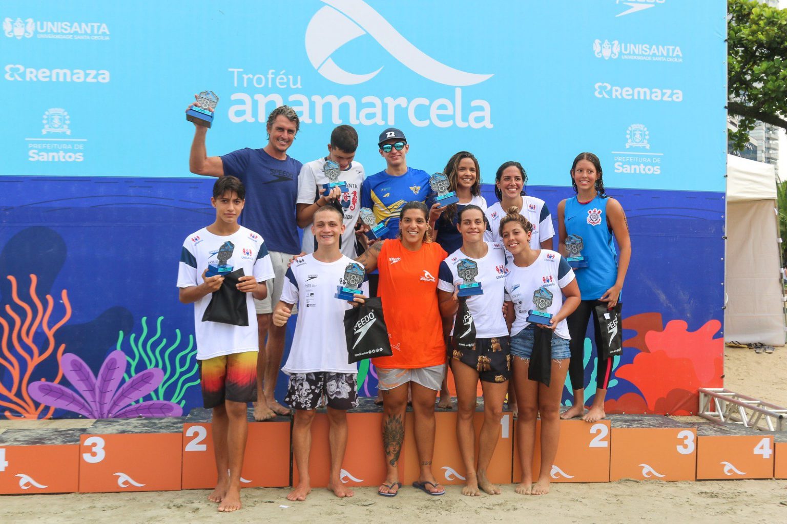 Campeã Olímpica promove competições na praia de Guarujá