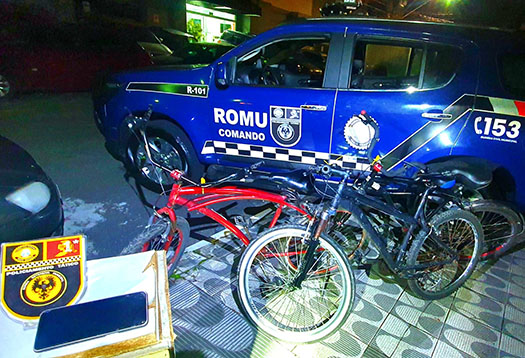 Trio é detido após realizar roubo na orla de Praia Grande