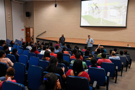 Obras de unidades habitacionais de Praia Grande serão retomadas