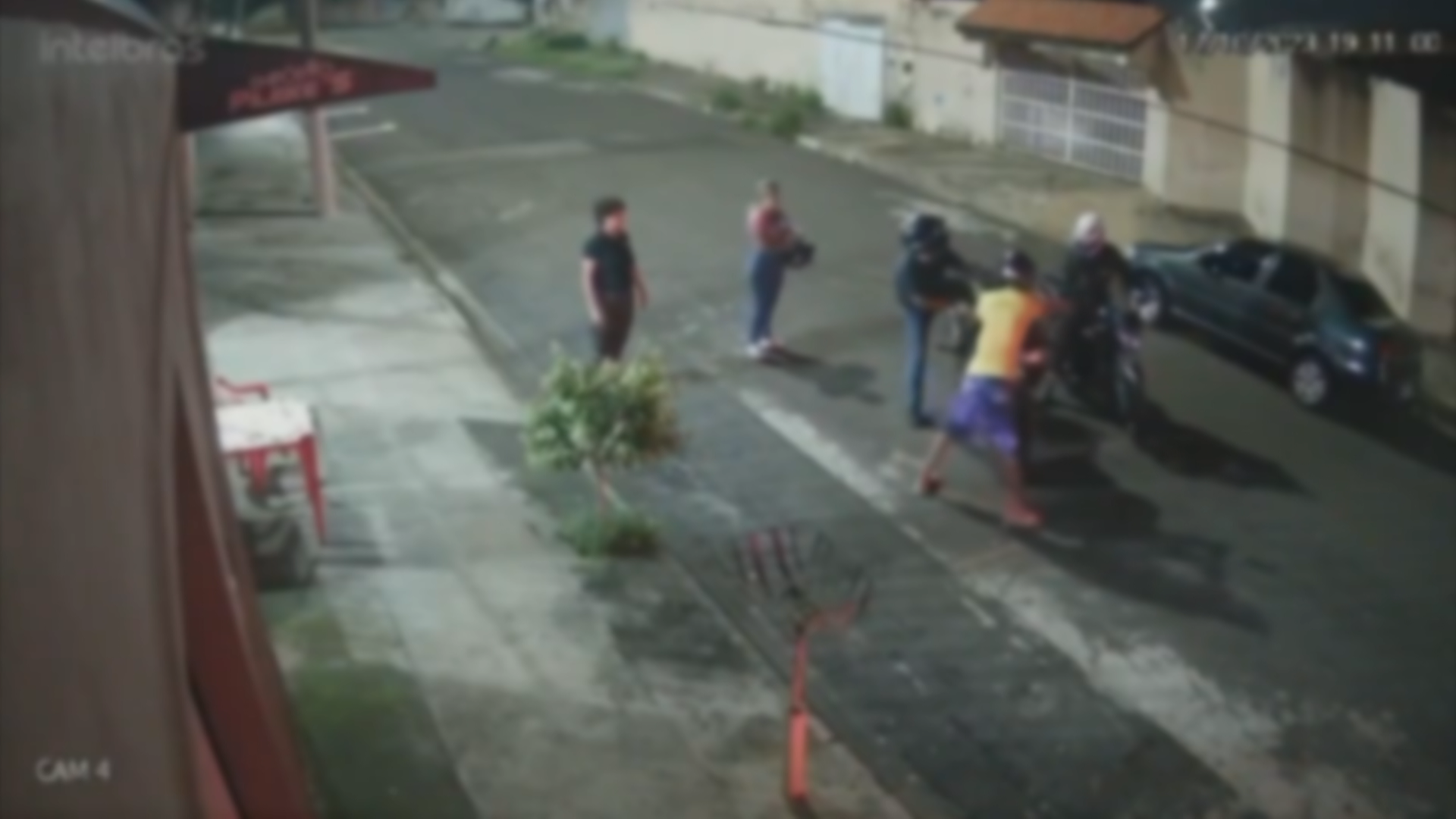 Câmera de monitoramento registra roubo de moto em Hortolândia