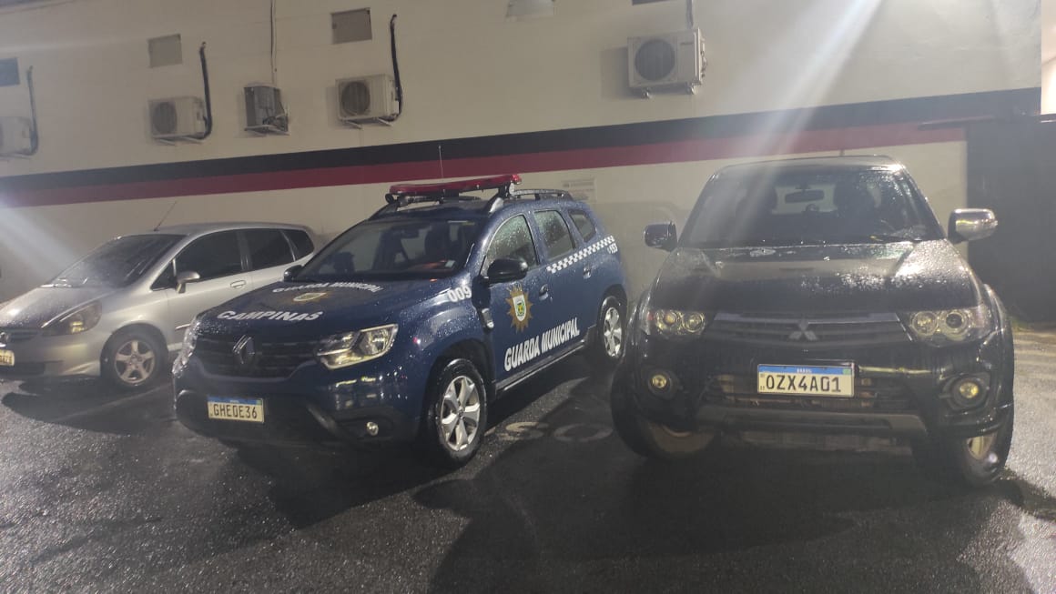 Duas pessoas detidas com caminhonete furtada em campinas