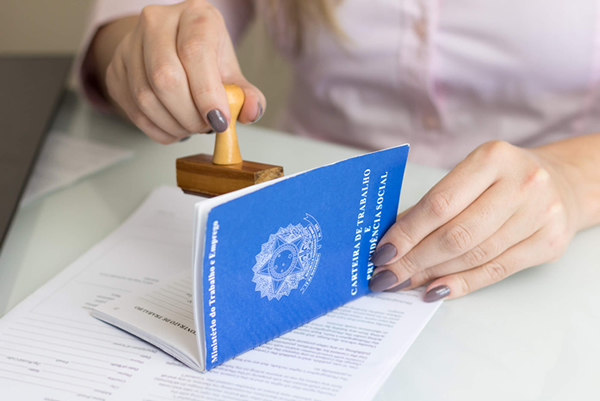 Trampo na área: Santos tem 260 vagas de emprego